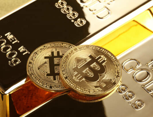 Zlato, bitcoin, ETF fond nebo akcie? Osobně věřím nejvíce akciím, říká expert na finance Vlček